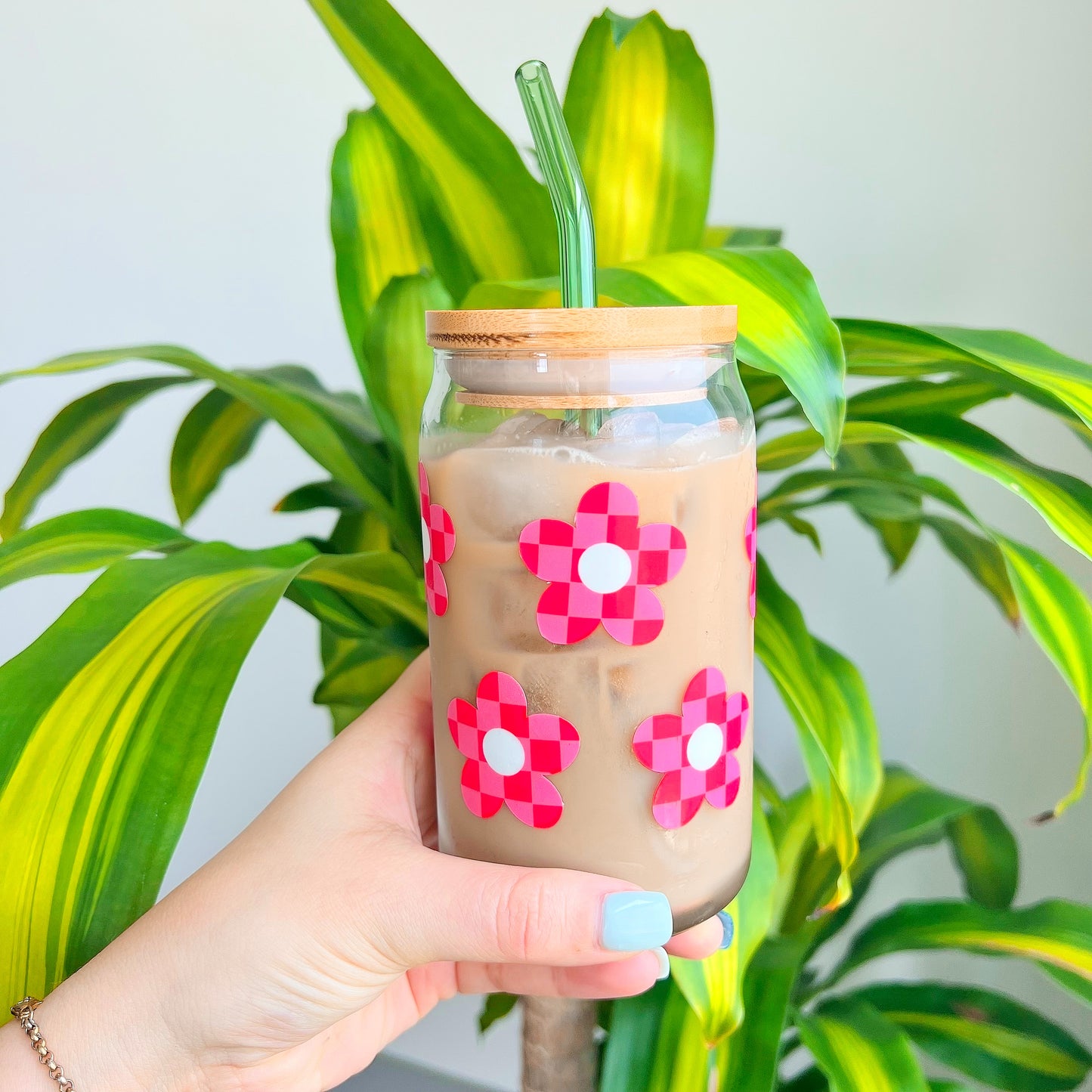Retro Flowers | Glass Cup